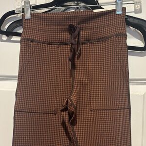 Aerie Brown Houndstooth High-Rise Leggings